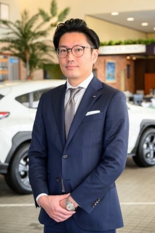 代表取締役社長　上原 彰人